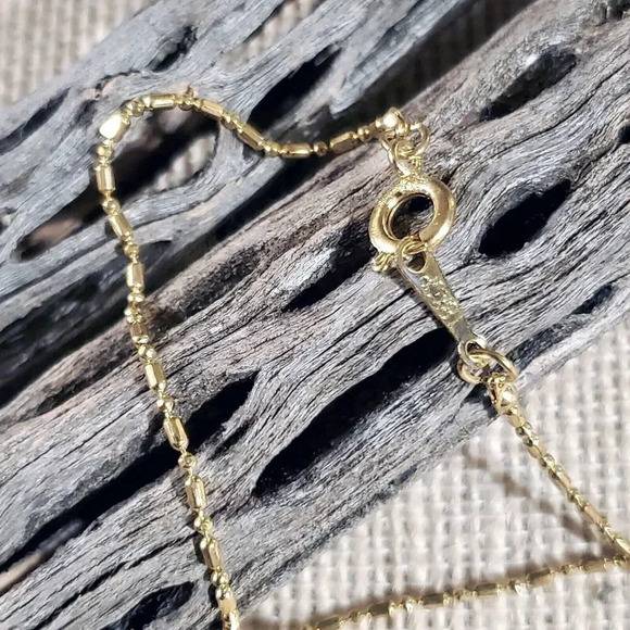 Christmas Tree Green White Gold Enamel Holiday Pendant Necklace - Picture 5 of 6